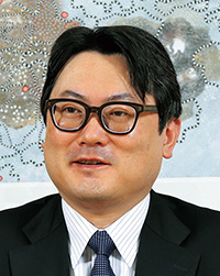 赤尾　洋昭社長