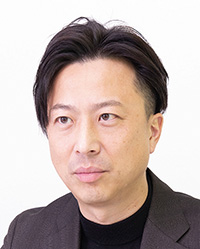 三上巧社長