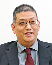 柳澤和宏氏